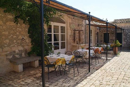Masseria Cianciò Casa Serrafiori Exterior foto